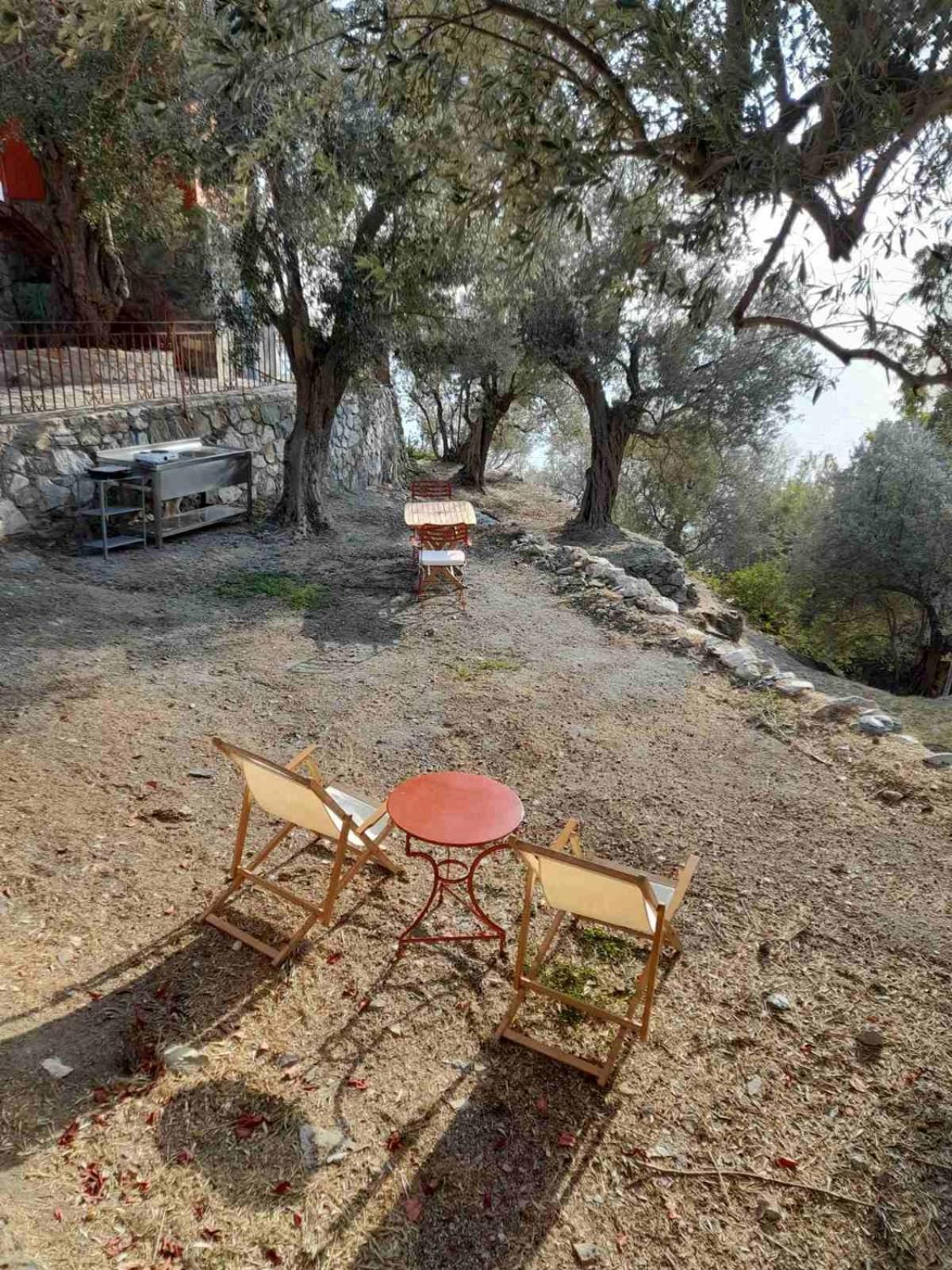 פלומרי Δωμάτια Κόκκινος Πύργος מראה חיצוני תמונה